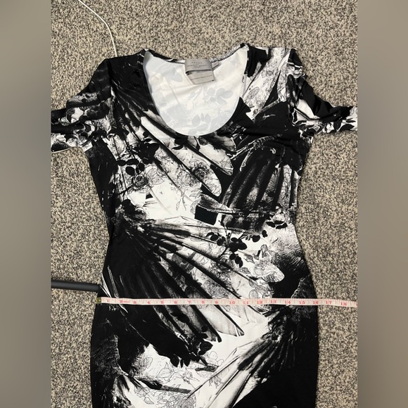 Preen By Thornton Bregazzi Black and White Floral Print Dress
Sz S Goth Designer - Picture 11 of 12